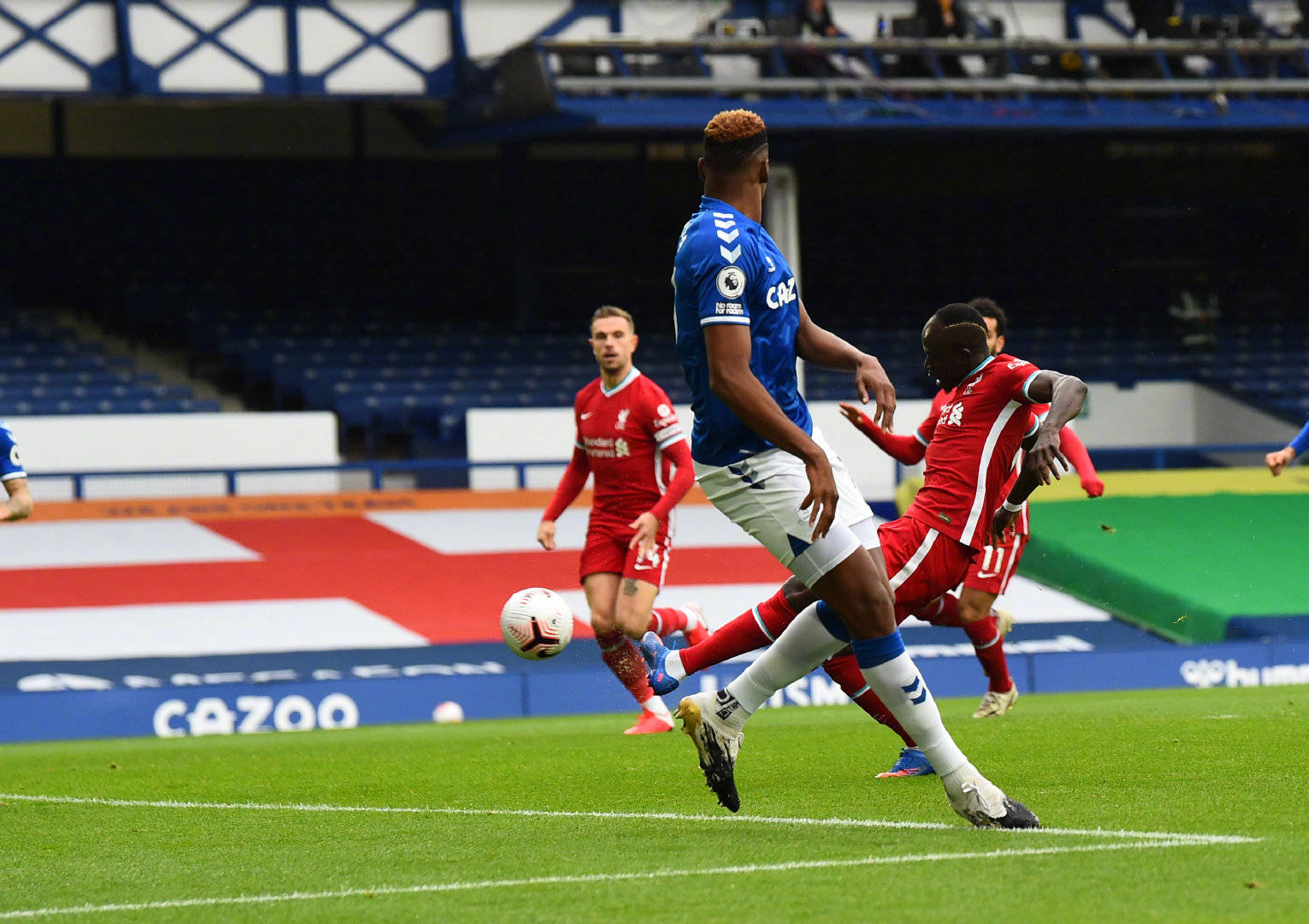 承办中国足 承办中国足